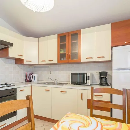 In - Insel 41290 Daire *