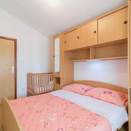 In - Insel 41290 Daire *